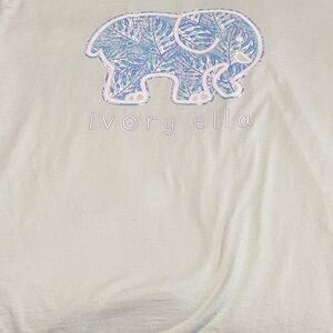 Women's Large Ivory Ella Long Sleeve Tee. Light Green with Blue Elephant
